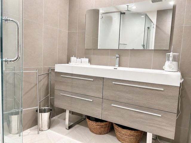 725 N RIVERSIDE Drive 105, Pompano Beach, FL 33062