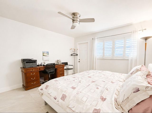 725 N RIVERSIDE Drive 105, Pompano Beach, FL 33062