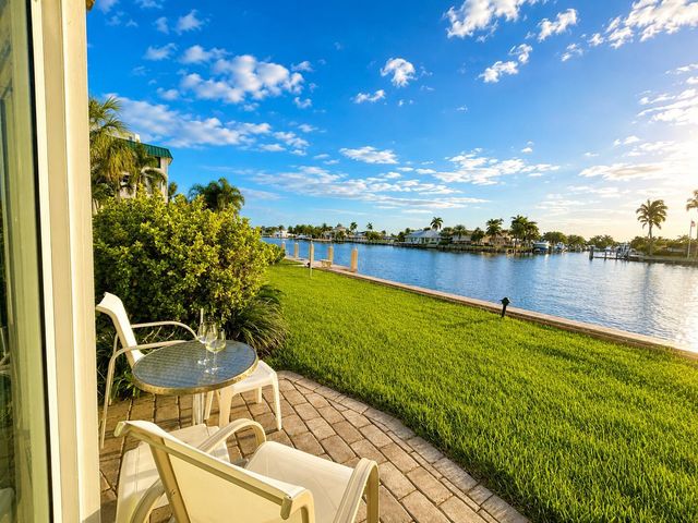 725 N RIVERSIDE Drive 105, Pompano Beach, FL 33062