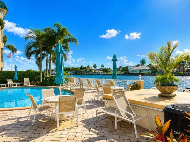725 N RIVERSIDE Drive 105, Pompano Beach, FL 33062