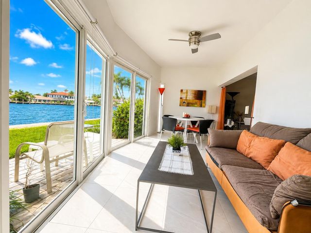 725 N RIVERSIDE Drive 105, Pompano Beach, FL 33062