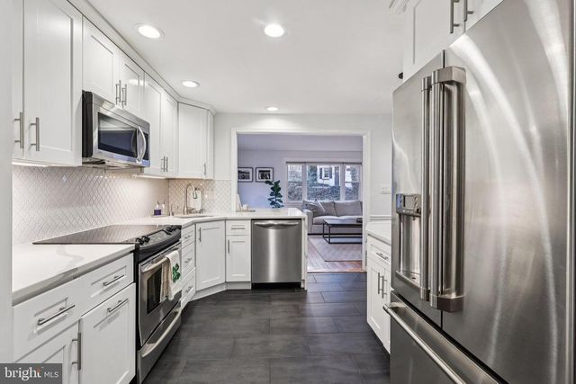 284 CROTON RD, Wayne, PA 19087