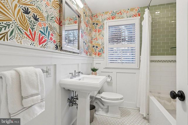 284 CROTON RD, Wayne, PA 19087