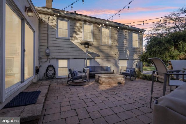 284 CROTON RD, Wayne, PA 19087