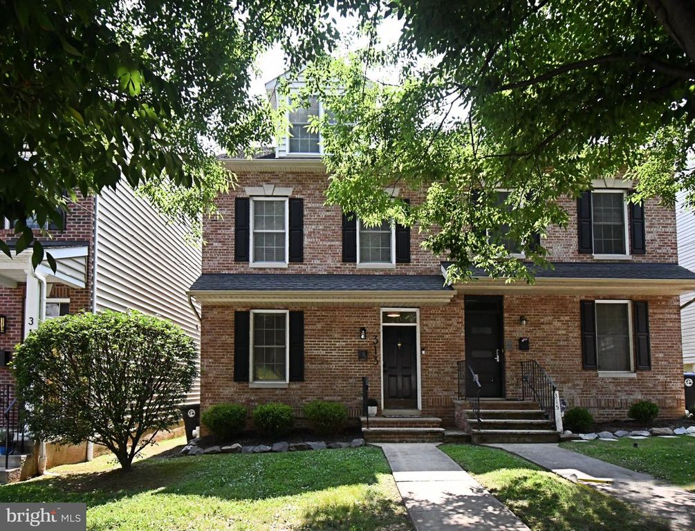 313 W 3RD AVE #, CONSHOHOCKEN, PA 19428 — exterior