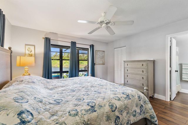 671 SW South River Drive 105, Stuart, FL 34997
