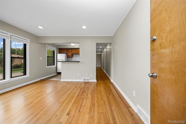 617 E Lincoln Avenue 5, Royal Oak, MI 48067