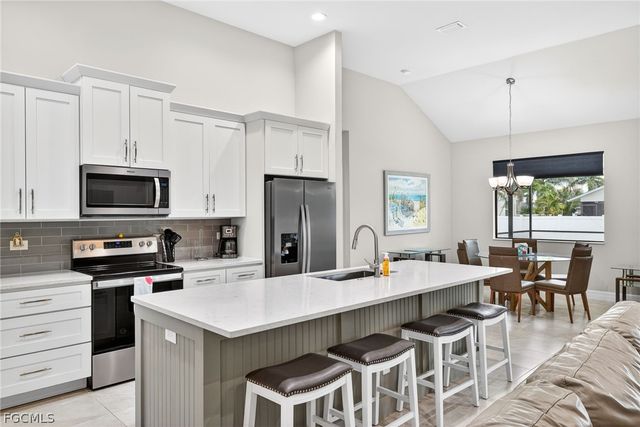 2103 SW 49th TER, Cape Coral, FL 33914