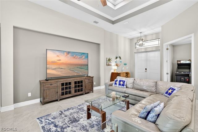 2103 SW 49th TER, Cape Coral, FL 33914