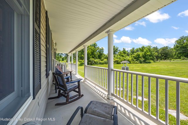 311 Middle Road, Hudson, NY 12534