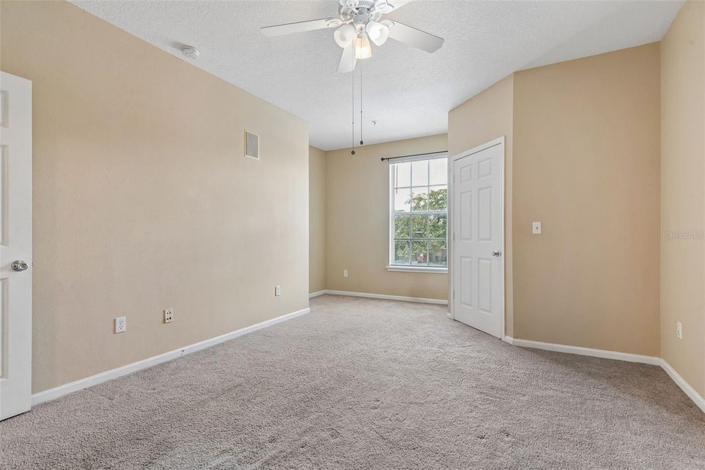 Image 13 of property listing at 14205 FALLS CHURCH DRIVE 2007, Orlando, FL 32837