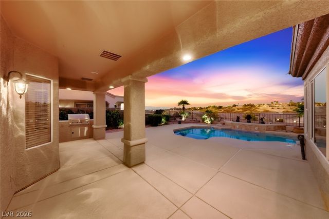 2780 Hartwick Pines Drive, Henderson, NV 89052