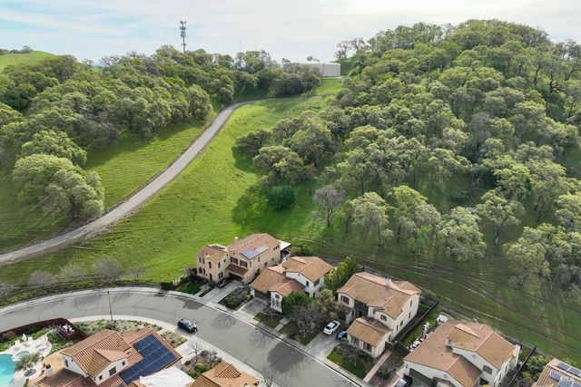 3183 Olympic Rd, Fairfield, CA 94534