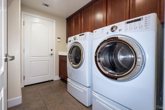 3183 Olympic Rd, Fairfield, CA 94534