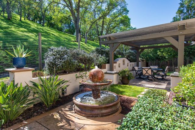 3183 Olympic Rd, Fairfield, CA 94534