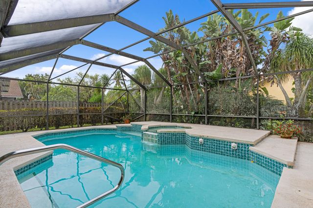 1931 Staimford Circle, Wellington, FL 33414