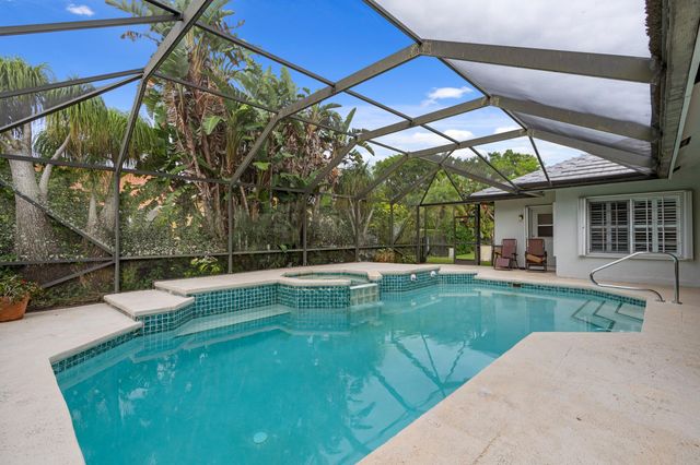 1931 Staimford Circle, Wellington, FL 33414