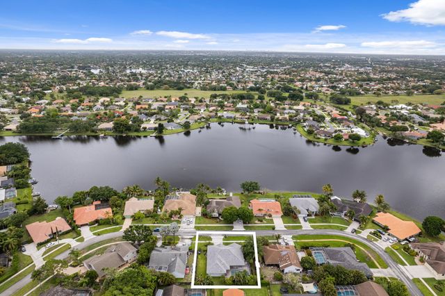 1931 Staimford Circle, Wellington, FL 33414