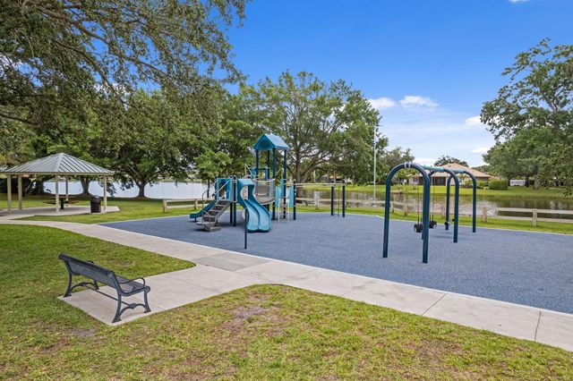 1931 Staimford Circle, Wellington, FL 33414