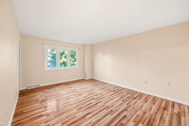 470 Adams St 2, Quincy, MA 02169
