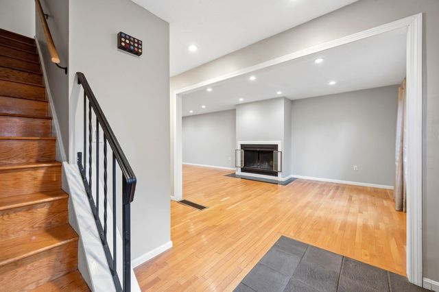 470 Adams St 2, Quincy, MA 02169