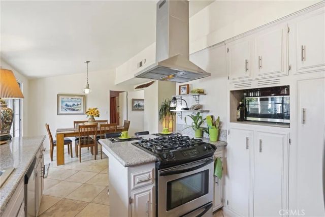 829 E Fesler Street, Santa Maria, CA 93454