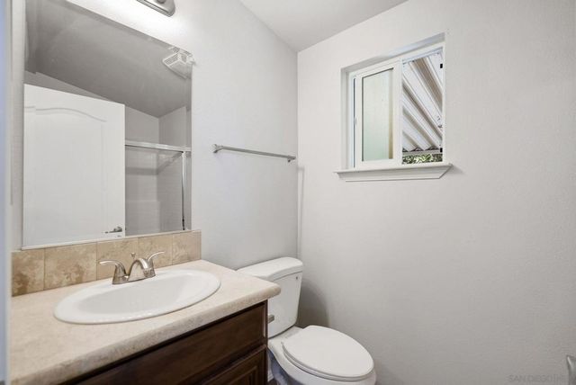 13594 Highway 8 Business SPC 15, Lakeside, CA 92040