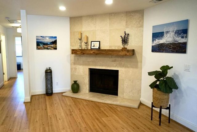 47 Dot Avenue D, Campbell, CA 95008