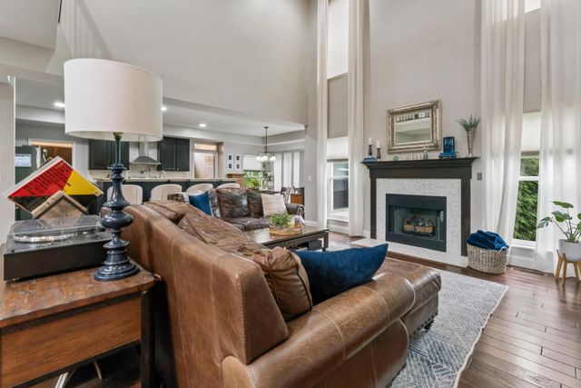 6325 Parkmeadow Lane, Hilliard, OH 43026