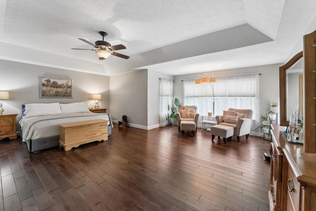 6325 Parkmeadow Lane, Hilliard, OH 43026