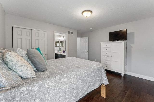 6325 Parkmeadow Lane, Hilliard, OH 43026