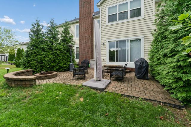 6325 Parkmeadow Lane, Hilliard, OH 43026