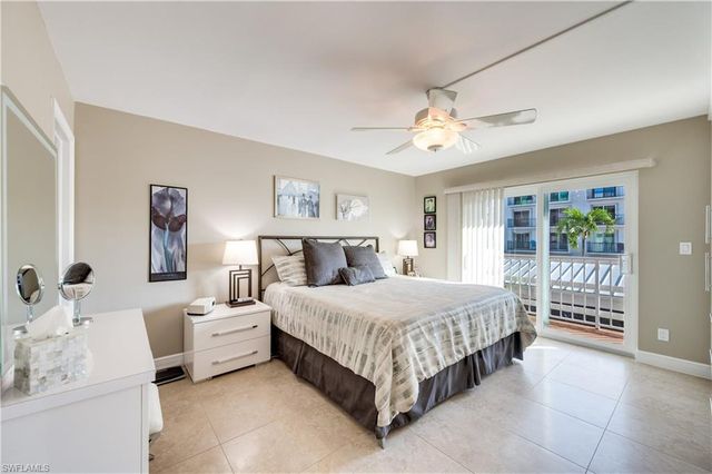 3000 Gulf Shore BLVD N # 212, Naples, FL 34103