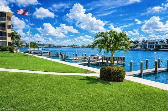 3000 Gulf Shore BLVD N # 212, Naples, FL 34103