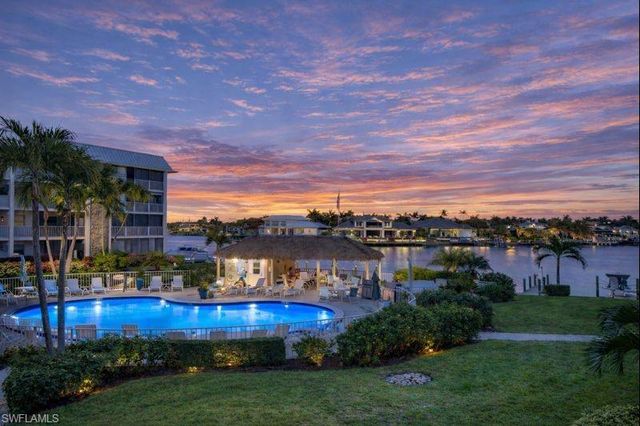 3000 Gulf Shore BLVD N # 212, Naples, FL 34103