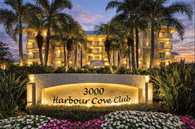 3000 Gulf Shore BLVD N # 212, Naples, FL 34103