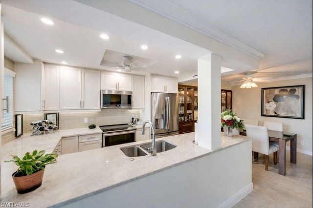 3000 Gulf Shore BLVD N # 212, Naples, FL 34103