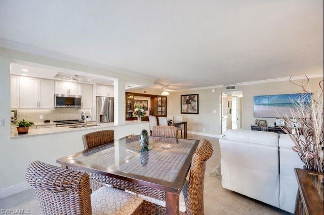 3000 Gulf Shore BLVD N # 212, Naples, FL 34103