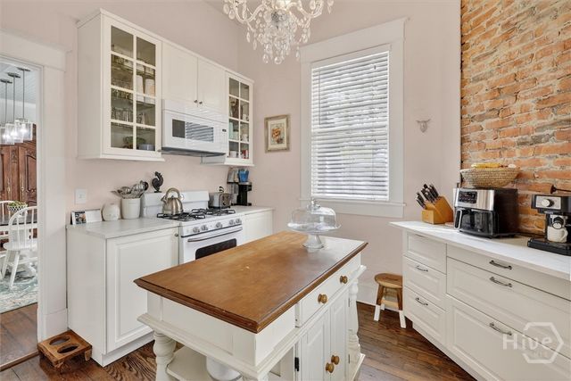 416 W 36th Street, Savannah, GA 31401