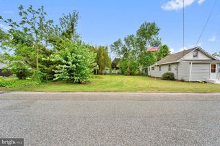 32 E PACIFIC AVE, Villas, NJ 08251