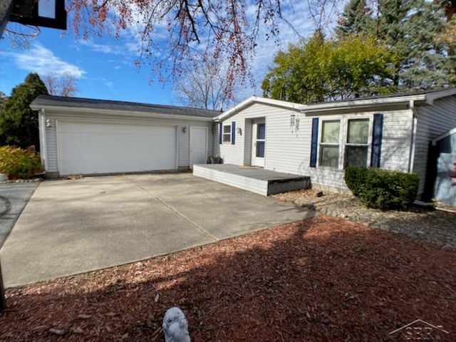 9926 Center Street, Reese, MI 48757