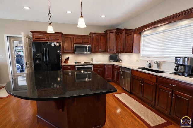 2141 SE Ratner RD, Tecumseh, KS 66542