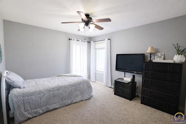 2141 SE Ratner RD, Tecumseh, KS 66542