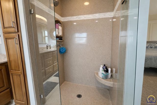 2141 SE Ratner RD, Tecumseh, KS 66542