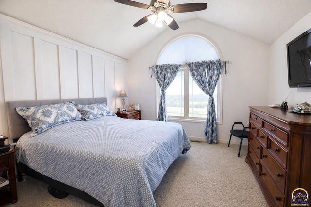 2141 SE Ratner RD, Tecumseh, KS 66542