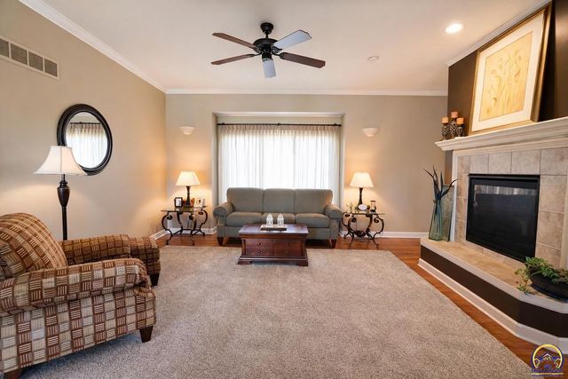 2141 SE Ratner RD, Tecumseh, KS 66542