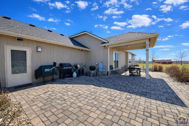 2141 SE Ratner RD, Tecumseh, KS 66542