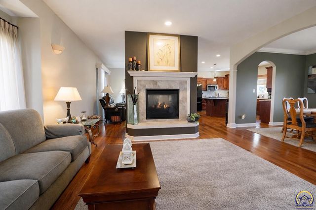 2141 SE Ratner RD, Tecumseh, KS 66542