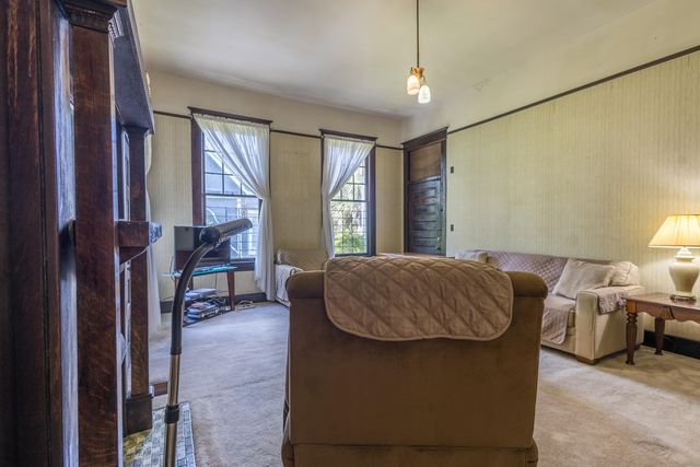 309 Walnut St., Hattiesburg, MS 39401