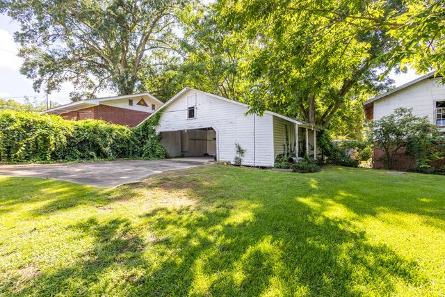 309 Walnut St., Hattiesburg, MS 39401